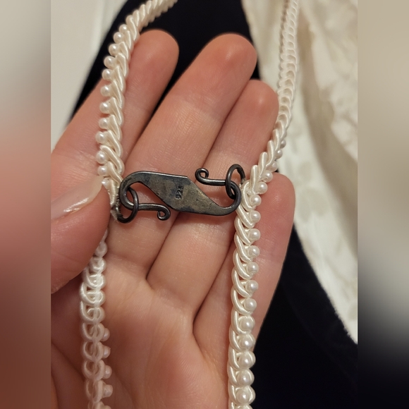 Velvet Fantasy Cape - Picture 14 of 15